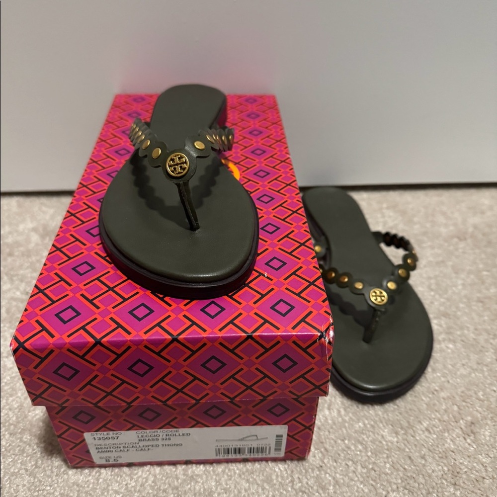 Tory Burch Benton Scalloped Thong Sandal